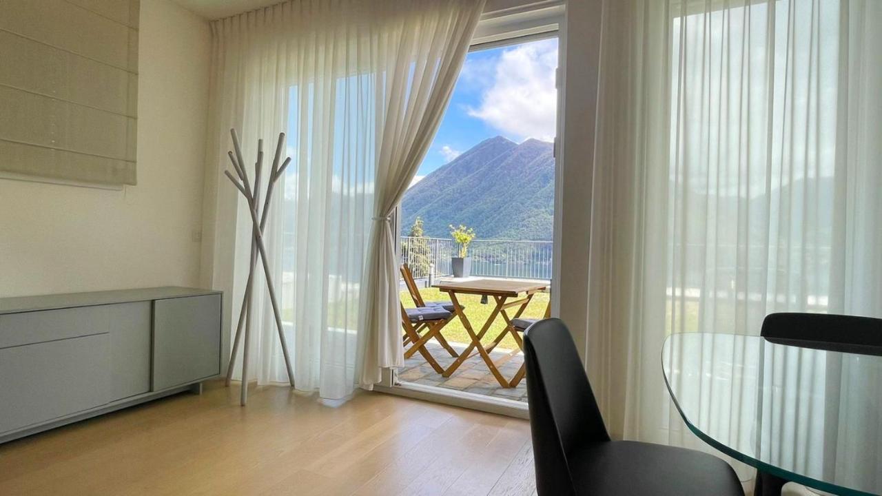 Lake View Apartment Argegno Bagian luar foto