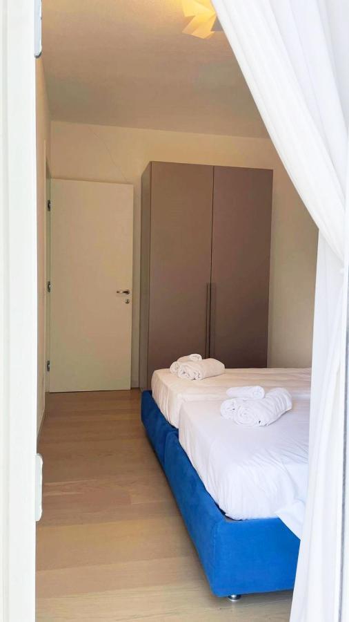 Lake View Apartment Argegno Bagian luar foto