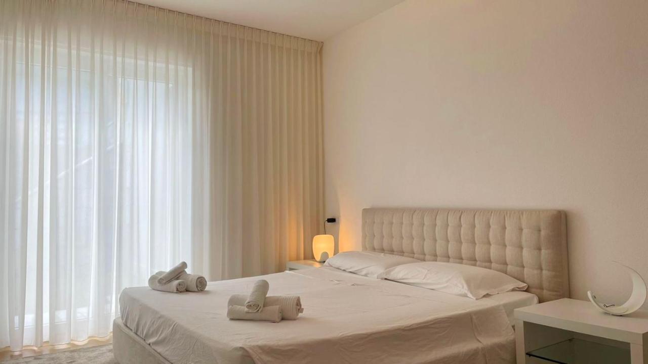 Lake View Apartment Argegno Bagian luar foto