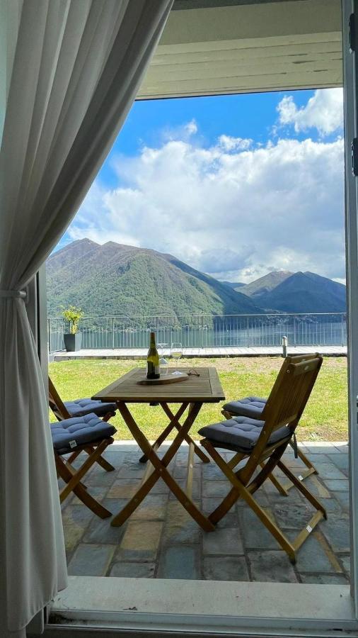 Lake View Apartment Argegno Bagian luar foto