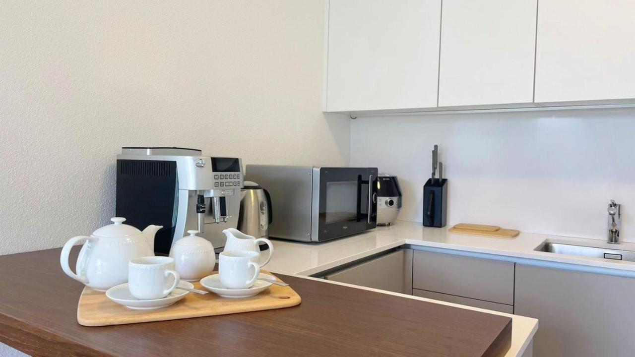 Lake View Apartment Argegno Bagian luar foto